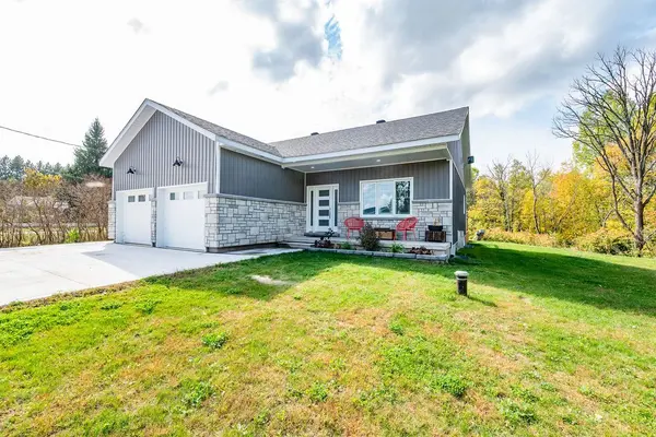 Laurentian Valley, ON K8A 6W8,590 Schwan RD