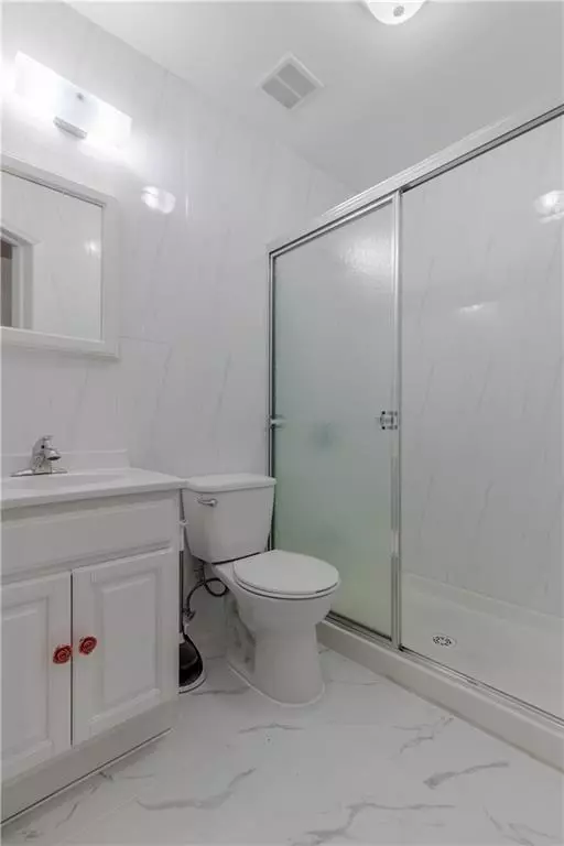 Brooklyn, NY 11207,78 Eldert ST