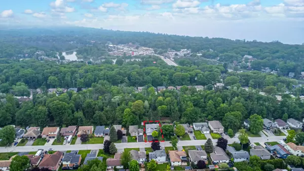 Wasaga Beach, ON L9Z 1G3,26 Innisbrook DR