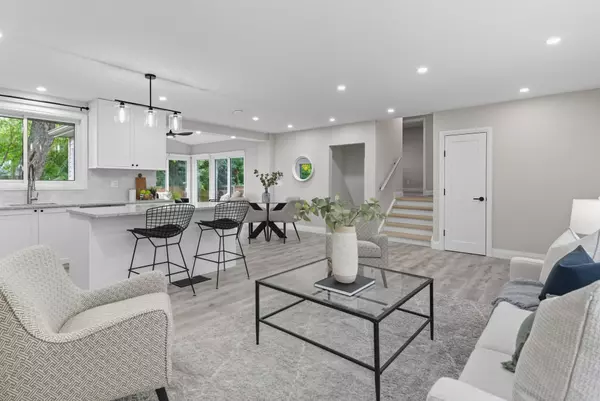 Burlington, ON L7L 4N2,278 Purnell PL