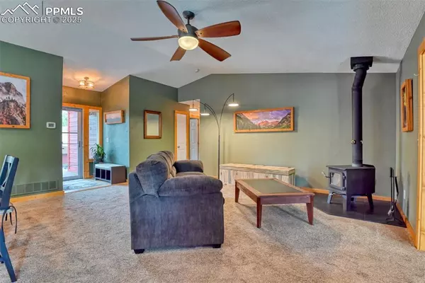Florissant, CO 80816,48 Big Horn CIR
