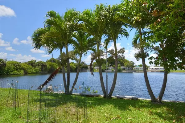 Tamarac, FL 33309,2412 NW 52nd St #0