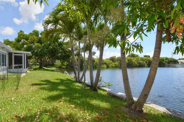 Tamarac, FL 33309,2412 NW 52nd St #0