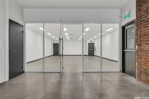 Saskatoon, SK S7K 2C7,601 2nd AVENUE N #105