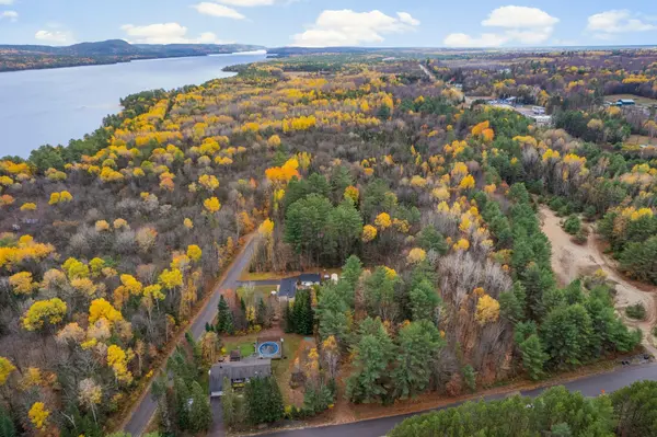 Deep River, ON K0J 1P0,Part 4 Red Deer AVE