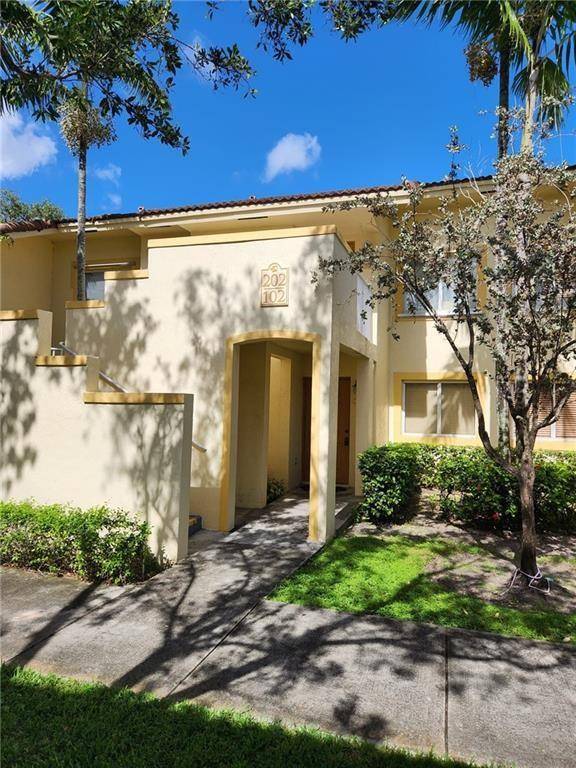 Davie, FL 33314,4775 SW 62nd Ave #102