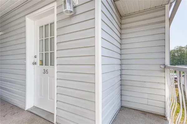 Nanaimo, BC V9R 6V1,262 Harwell Rd #36