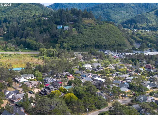 S. Fairway Rd, Neskowin, OR 97149