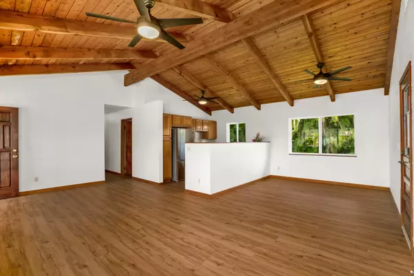 Kapaa, HI 96746,283 HUINA ST