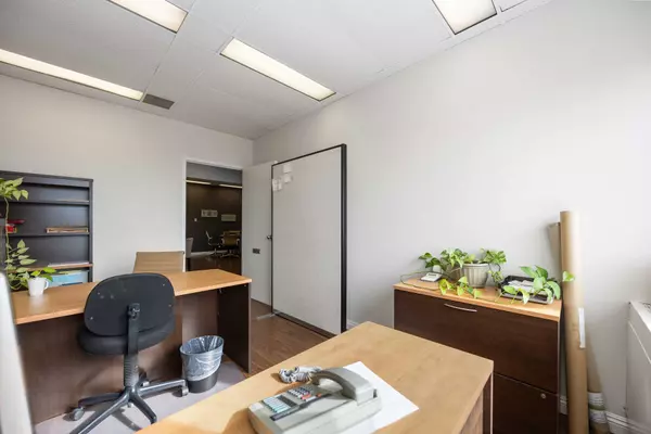 Toronto C12, ON M3B 3J5,220 Duncan Mill RD #618