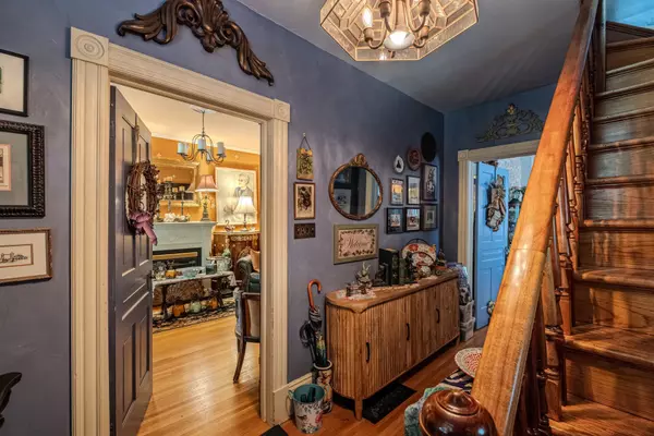 Stratford, ON N5A 4H8,219 Front ST