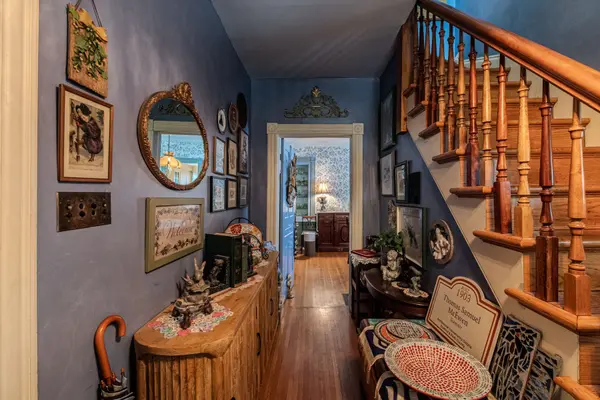 Stratford, ON N5A 4H8,219 Front ST