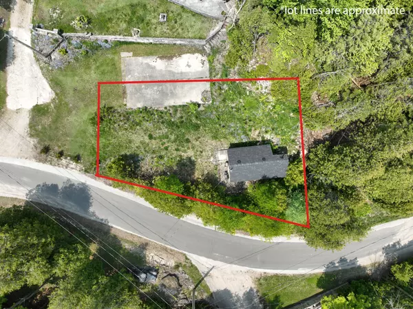 Northern Bruce Peninsula, ON N0H 1W0,79 Whippoorwill RD