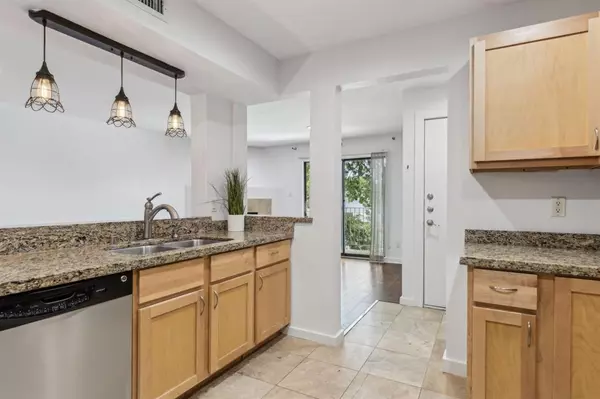 Dallas, TX 75219,4777 Cedar Springs Road #6N