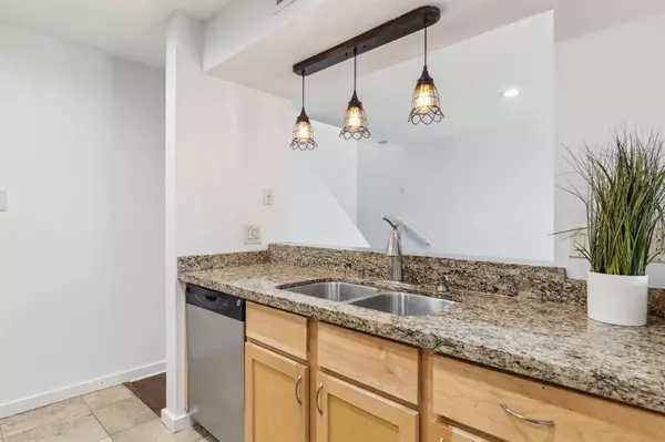 Dallas, TX 75219,4777 Cedar Springs Road #6N