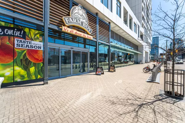 Toronto C01, ON M5V 2P1,27 Bathurst ST #1012