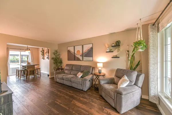 Orillia, ON L3V 7Y3,46 Courtney CRES