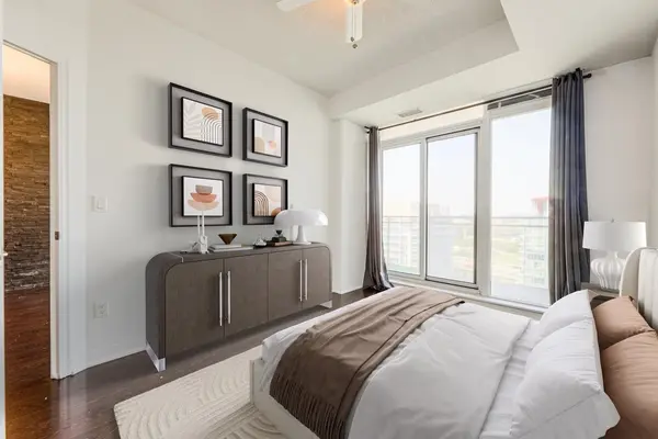 Toronto C01, ON M5V 1B5,21 Grand Magazine ST #1707