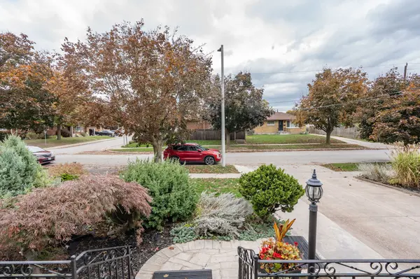 Niagara Falls, ON L2E 3A6,6256 Balmoral AVE