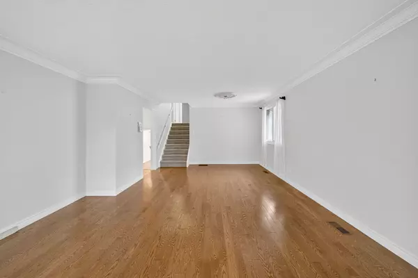 Barrie, ON L4M 2V3,233 Rose ST