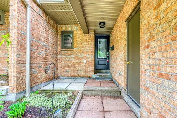 Mississauga, ON L5L 5M7,2199 Burnhamthorpe RD W #25