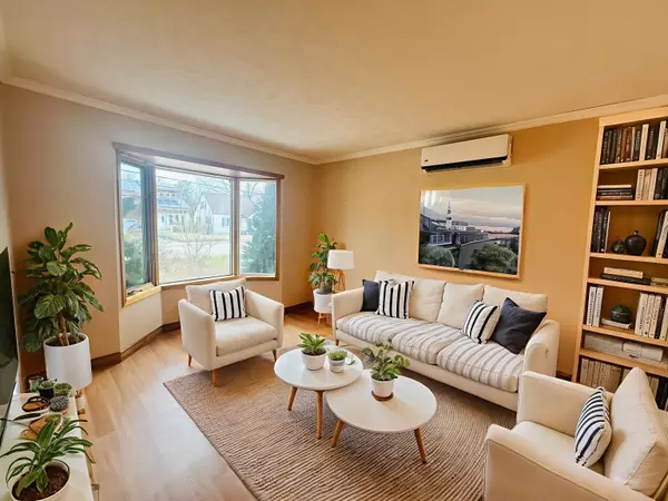 Owen Sound, ON N4K 1J7,665 7TH ST E