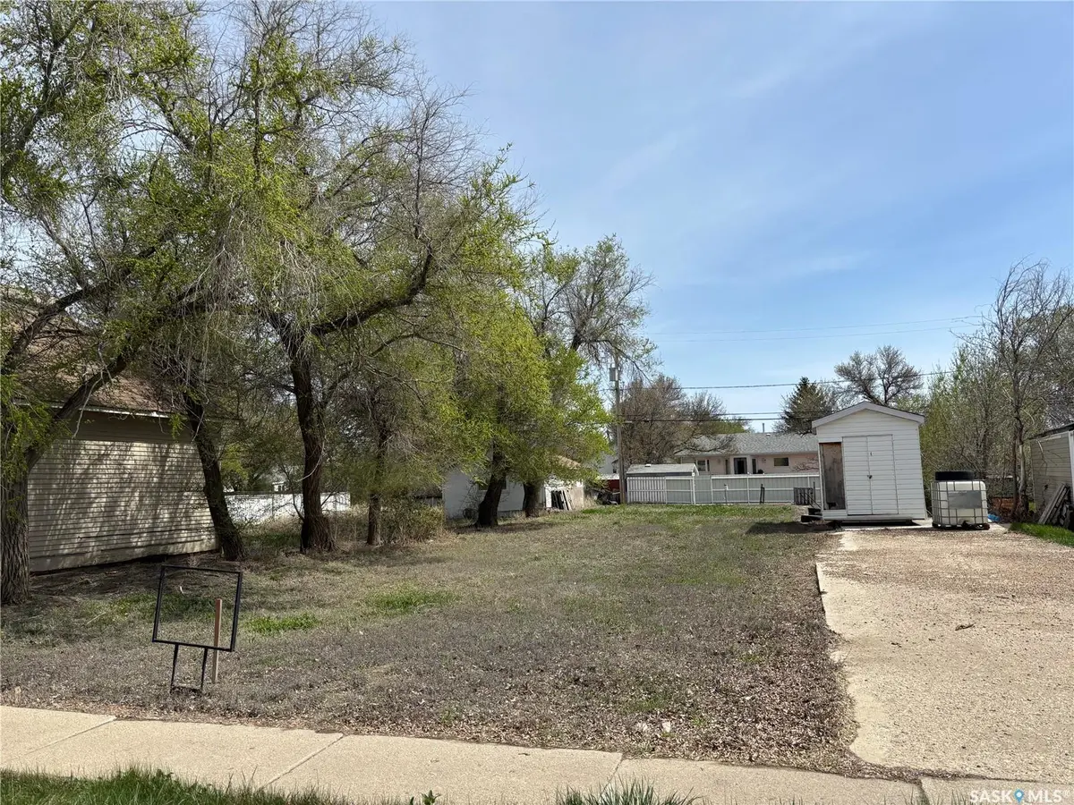 211 3rd AVENUE W, Kindersley, SK S0L 1S0