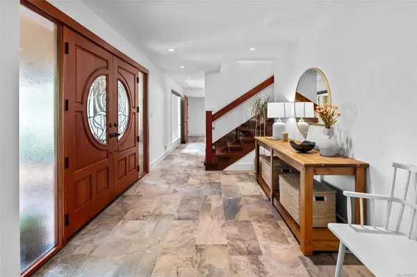 Duncan, BC V9L 5W4,7136/7138 Richards Trail