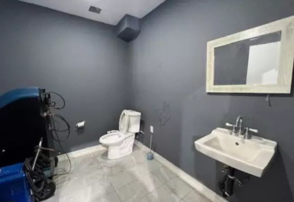 Mississauga, ON L4T 3V4,7517 Bren RD #13