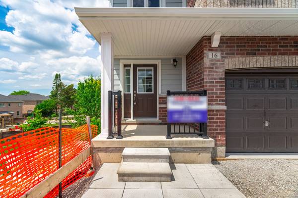 16 Ravenscraig PL, Innisfil, ON L0L 1L0