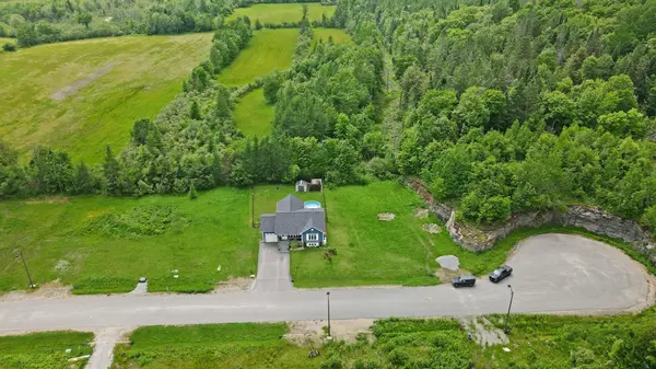 Minden Hills, ON K0M 2K0,64 Windover DR