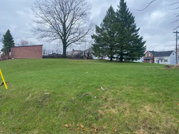 Hawkesbury, ON K6A 1E6,109 & 127 Regent ST