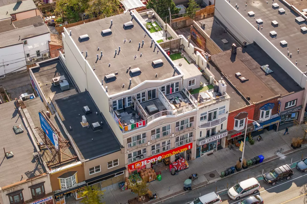 Toronto E02, ON M4C 1K2,2151 Danforth AVE