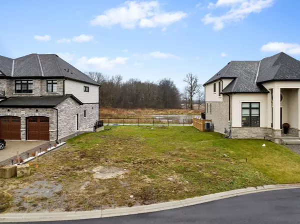 Niagara Falls, ON L2H 3T4,7521 Sherrilee CRES