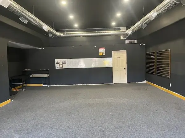 692 DUNDAS ST S #4, Woodstock, ON N4S 1E6