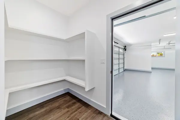 Hilo, HI 96720,698 KUKUAU STREET