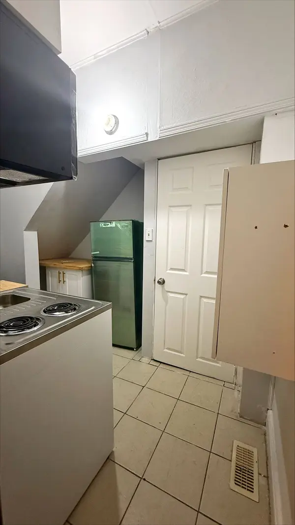 Vanier And Kingsview Park, ON K1L 7R8,262 EMOND ST #B