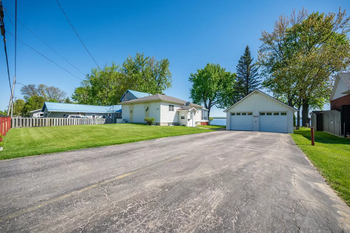 Laurentian Valley, ON K8A 7M9,1215 Burns DR