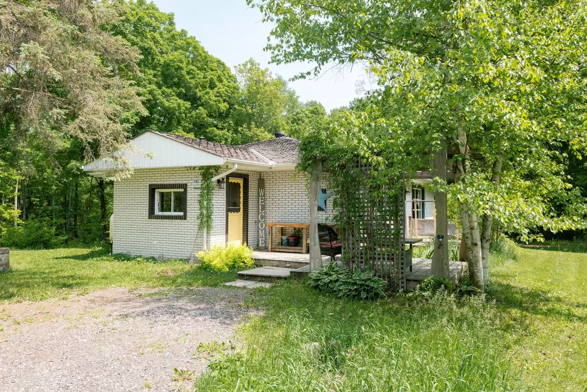 Bonfield, ON P0H 1E0,1 Grand Desert RD N