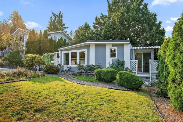 Langford, BC V9B 4V4,2587 Selwyn Rd #19