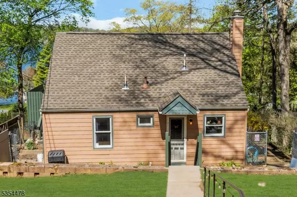 437 Windemere Ave, Mount Arlington Boro, NJ 07856