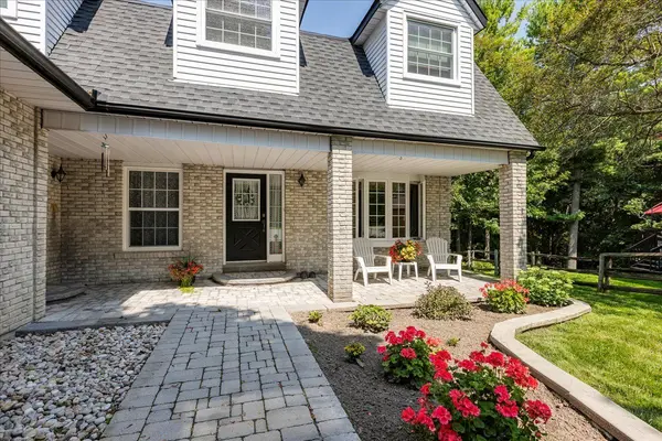 East Gwillimbury, ON L0G 1M0,2 Royal Oak RD