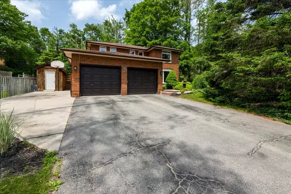 Springwater, ON L9X 0P5,24 POOLES RD