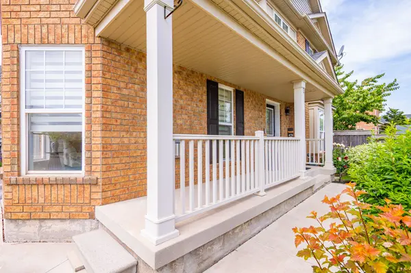 Milton, ON L9T 6Y1,1079 Clark BLVD