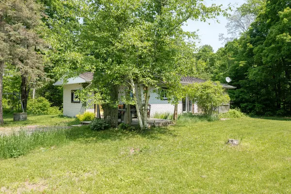 Bonfield, ON P0H 1E0,1 Grand Desert RD N