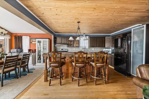 Leeds And The Thousand Islands, ON K7G 2V4,35 Sturtivans LN