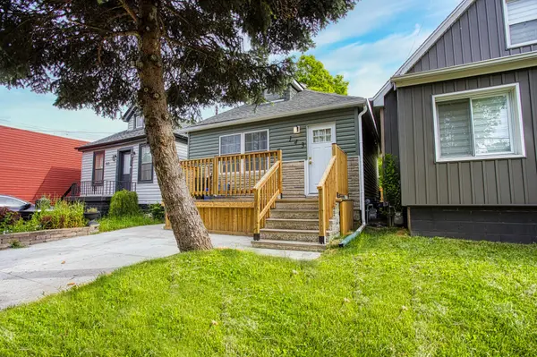 Hamilton, ON L8H 3H6,143 McAnulty BLVD