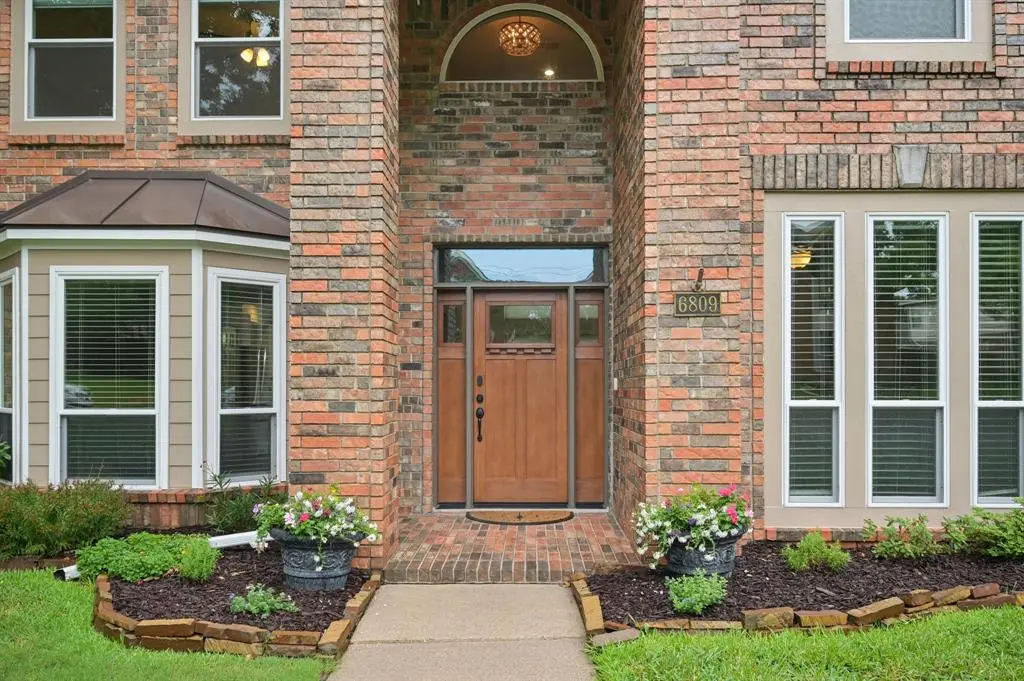 Plano, TX 75024,6809 Pentridge Drive