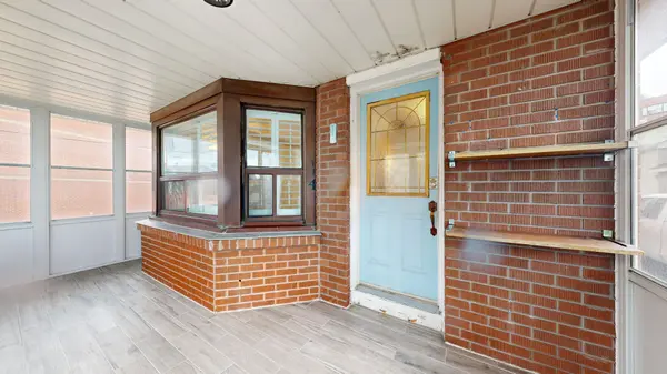 Toronto W03, ON M6E 4E5,114 Branstone RD