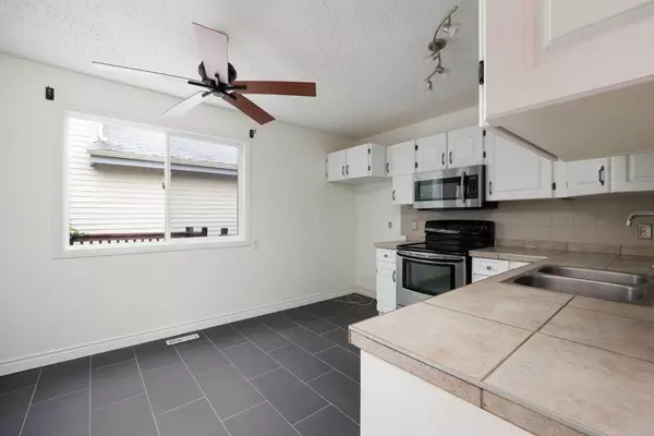 Fort Mcmurray, AB T9H 4R2,154 Windsor DR